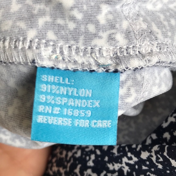 Like New J.McLaughlin Athleisure Skirt. Small - Picture 6 of 6